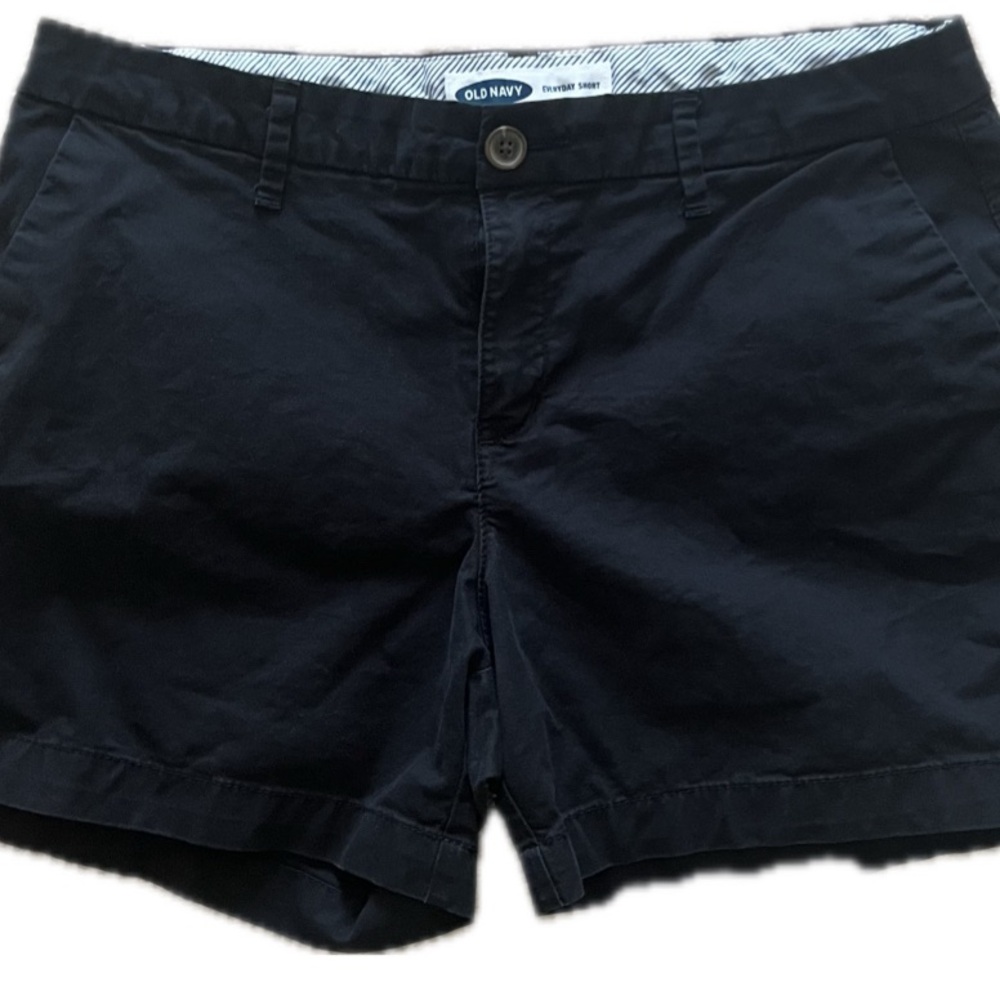 OLD NAVY every day short Size 8